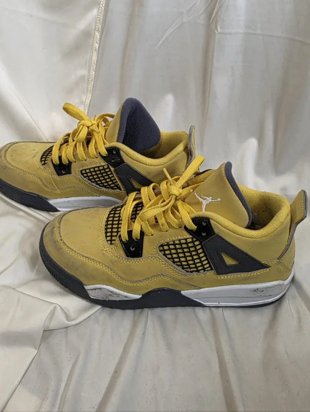 Nike Air Jordan 4 Retro Lightning PS Yellow Sneakers BQ7669-700 Size 2Y